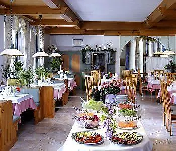 Rentschnerhof Hotel